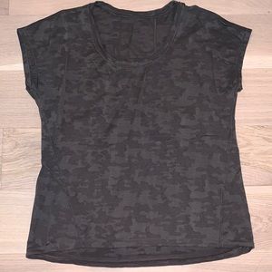 Lululemon Short - Sleeve